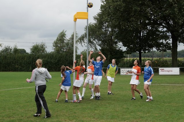 Korfbal C2  14 september-003.JPG